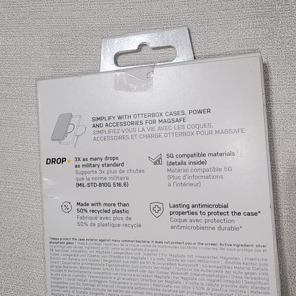 Otterbox symmetry iPhone case for 13,14 - Picture 4 of 5